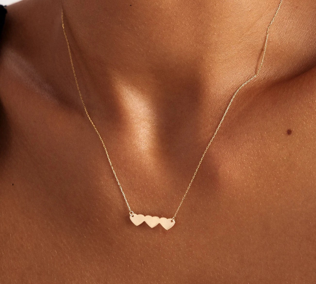 925 Sterling Silver 3 Heart Elegant Charm Necklace