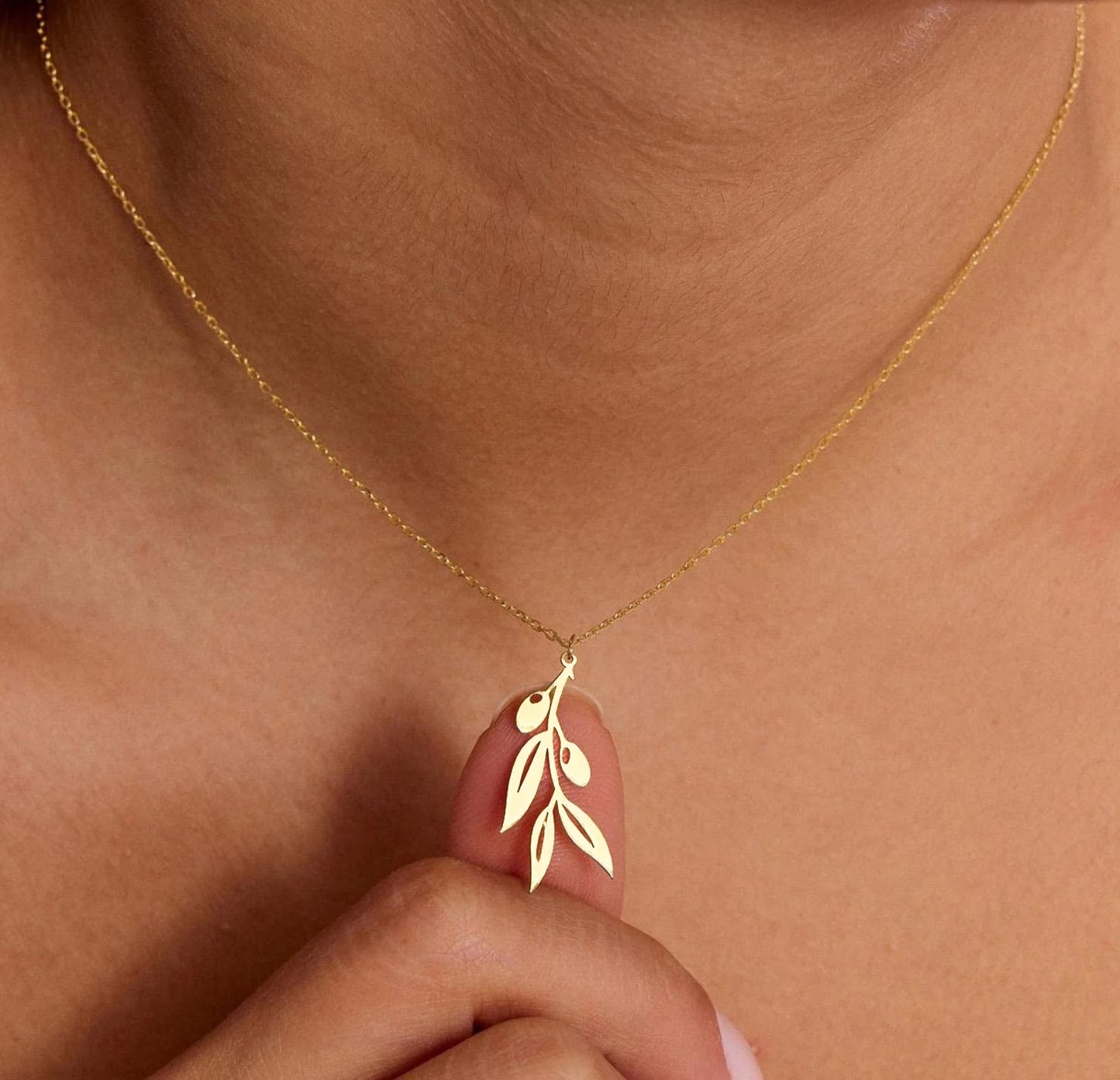 925 Sterling Silver Sun Symbol Charm Necklace
