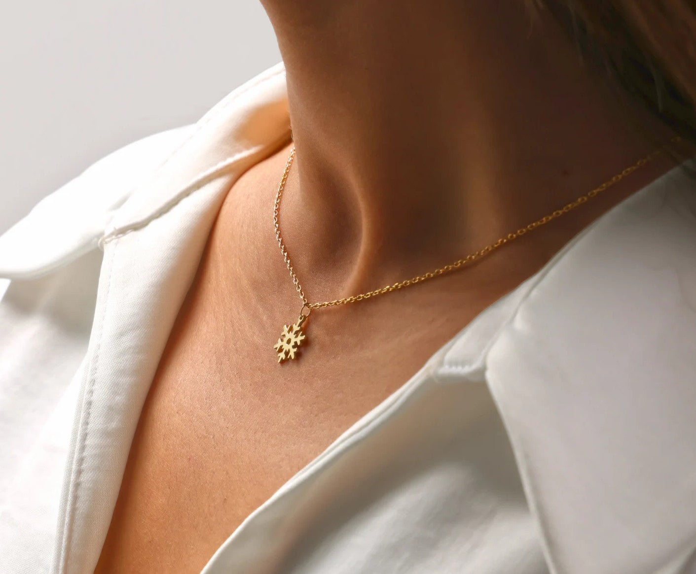 925 Sterling Silver Sun Symbol Charm Necklace