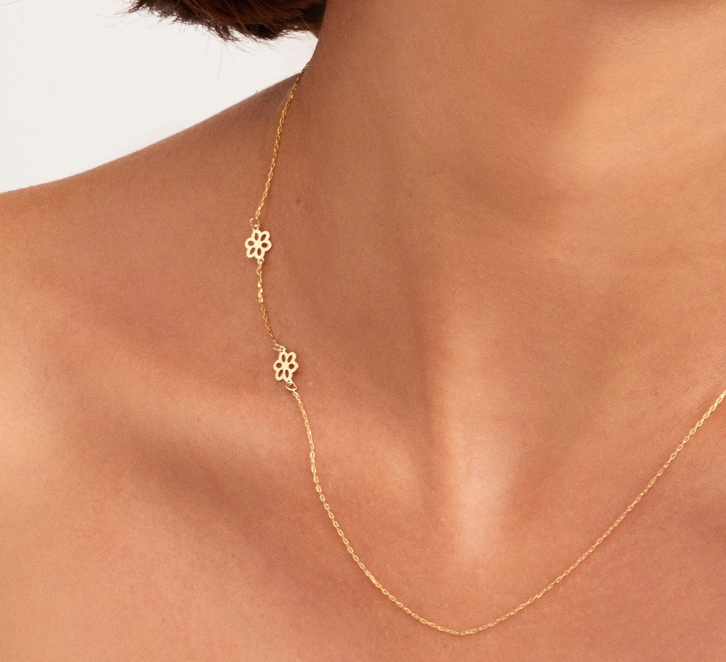 925 Sterling Silver Sun Symbol Charm Necklace